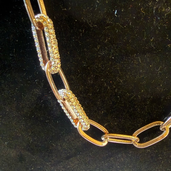 Elegant Paperclip Gold Chain Necklace - Picture 3 of 6
